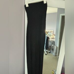 Long black windsor dress.